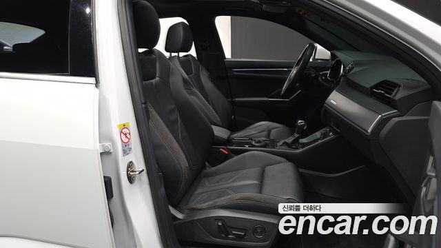 Audi Q3 (F3) 35 TDI Premium Sportback 2022 — фото 11