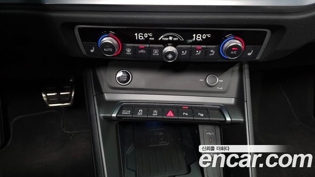 Audi Q3 (F3) 35 TDI Premium Sportback 2022 — фото 17
