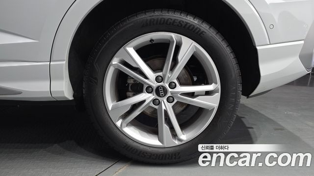 Audi Q3 (F3) 35 TDI Premium Sportback 2022 — фото 21