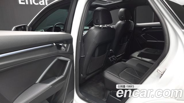 Audi Q3 (F3) 35 TDI Premium Sportback 2022 — фото 26