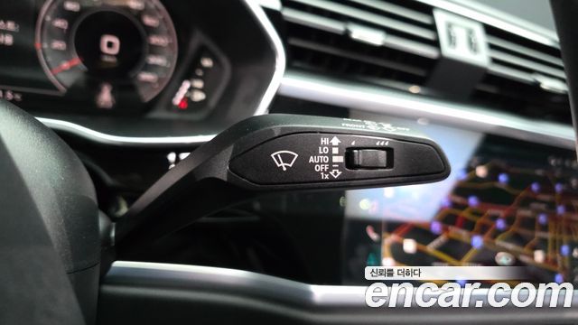 Audi Q3 (F3) 35 TDI Premium Sportback 2022 — фото 29