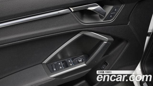 Audi Q3 (F3) 35 TDI Premium Sportback 2022 — фото 33