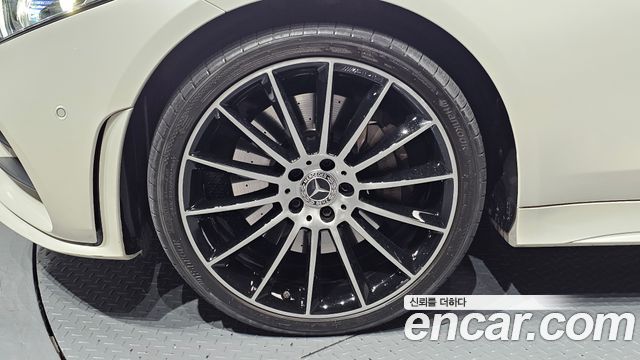 Mercedes-Benz CLS-Class (C257) CLS400d 4MATIC AMG Line 2019 — фото 5