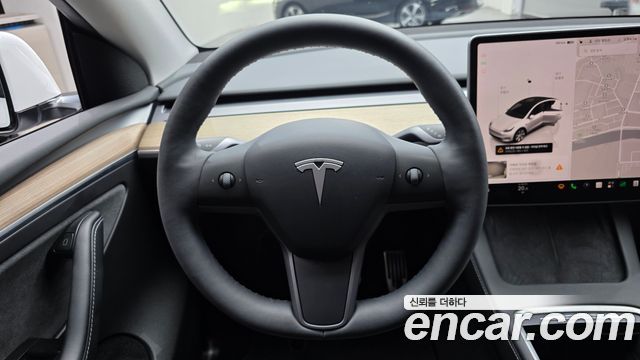 Tesla Model Y RWD 2024 — фото 16