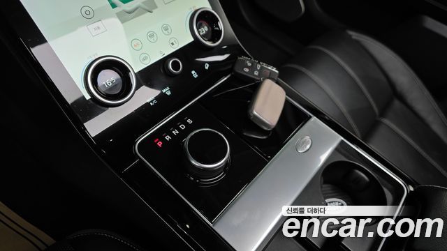 Land Rover Range Rover Velar 2.0 D240 SE 2019 — фото 9