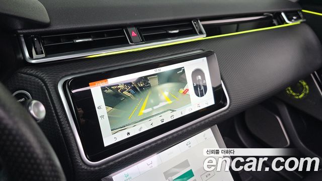 Land Rover Range Rover Velar 2.0 D240 SE 2019 — фото 18