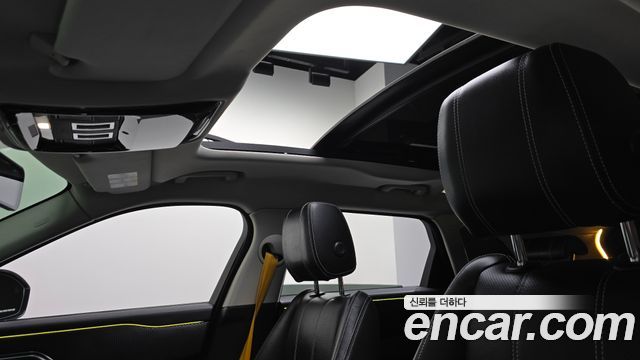 Land Rover Range Rover Velar 2.0 D240 SE 2019 — фото 23