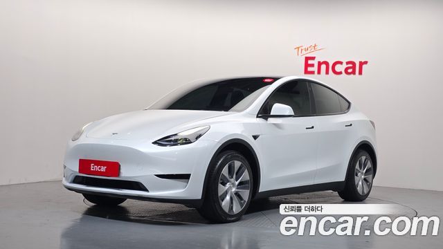 Tesla Model Y RWD
