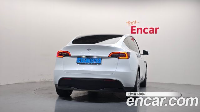 Tesla Model Y RWD 2023 — фото 4