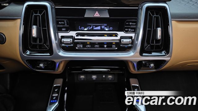 Kia Sorento (IV) HEV 1.6 2WD Noblesse 2023 — фото 18