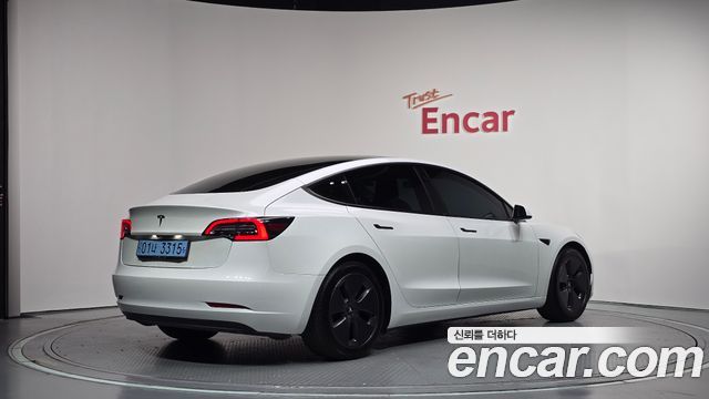 Tesla Model 3 Standard Range Plue RWD 2021 — фото 2