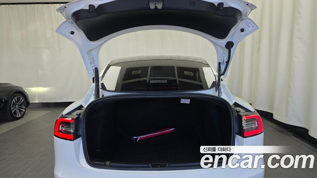 Tesla Model 3 Standard Range Plue RWD 2021 — фото 18