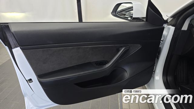Tesla Model 3 Standard Range Plue RWD 2021 — фото 24
