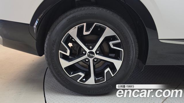Kia Sportage Hybrid (V) Nobleless 2WD 2023 — фото 5
