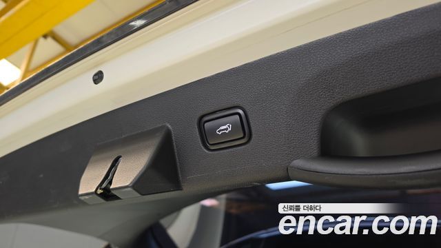 Kia Sportage Hybrid (V) Nobleless 2WD 2023 — фото 20