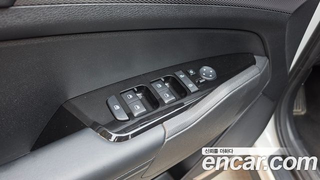 Kia Sportage Hybrid (V) Nobleless 2WD 2023 — фото 30