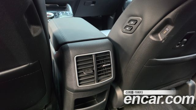Kia Sportage Hybrid (V) Nobleless 2WD 2023 — фото 32