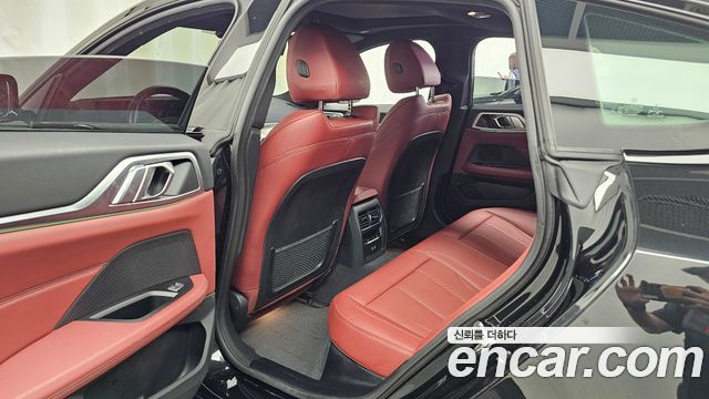 BMW i4 eDrive40 M Sports 2022 — фото 12