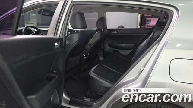 Kia Sportage The Bold Diesel 2.0 4WD Prestige 2020 — фото 11