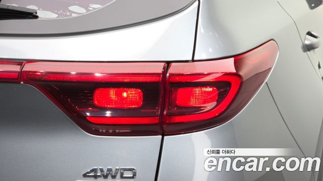 Kia Sportage The Bold Diesel 2.0 4WD Prestige 2020 — фото 23