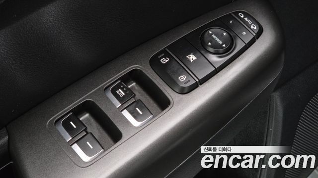Kia Sportage The Bold Diesel 2.0 4WD Prestige 2020 — фото 29