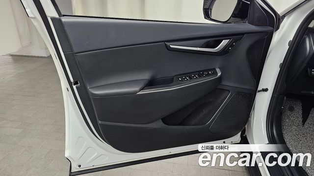 Kia EV6 Long Range Air 2022 — фото 24