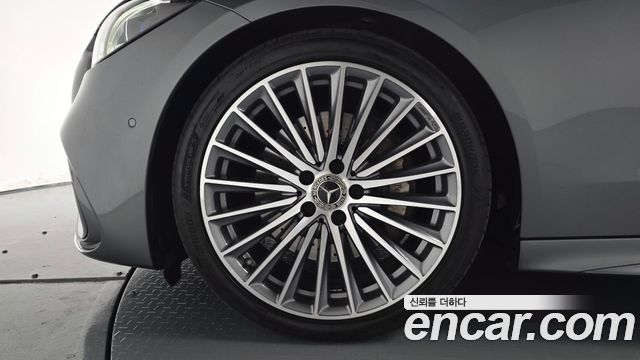 Mercedes-Benz C-Class (W206) C300 4MATIC AMG Line 2023 — фото 5