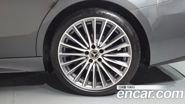 Mercedes-Benz C-Class (W206) C300 4MATIC AMG Line 2023 — фото 21