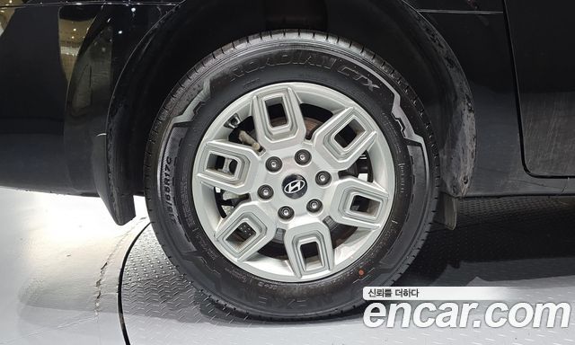 Hyundai Staria L3.5 Cargo 3-Seater Modern 2025 — фото 5