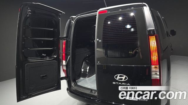 Hyundai Staria L3.5 Cargo 3-Seater Modern 2025 — фото 29