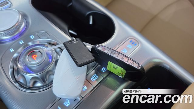 Genesis GV60 Standard 2022 — фото 15