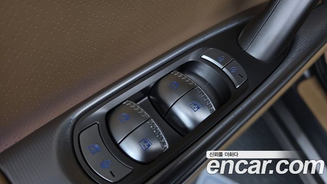 Genesis GV60 Standard 2022 — фото 29