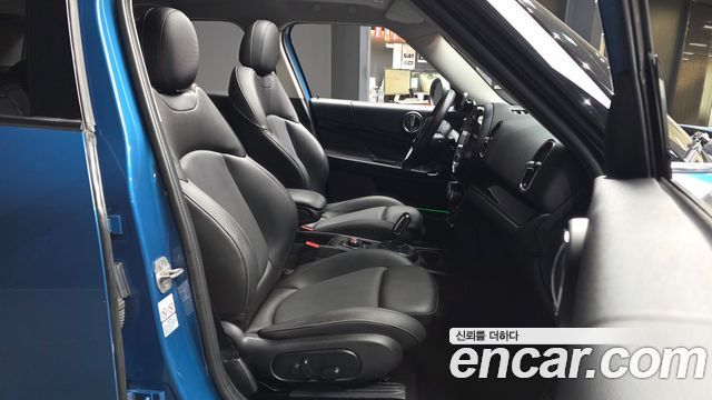 MINI Cooper D Countryman ALL4 Classic 2nd 2022 — фото 11