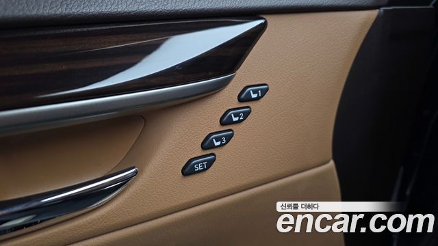 Lexus ES300h Supreme XV60 2018 — фото 28