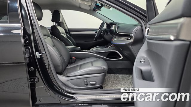 Hyundai Grandeur (IG) 2.5 Le Blanc 2023 — фото 26