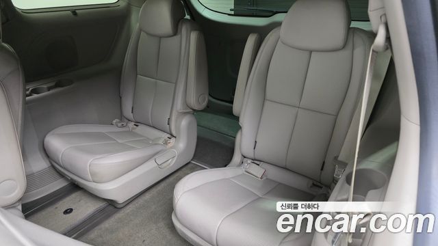 Kia Carnival Gasoline 9-Seater Noblesse Special 2019 — фото 11
