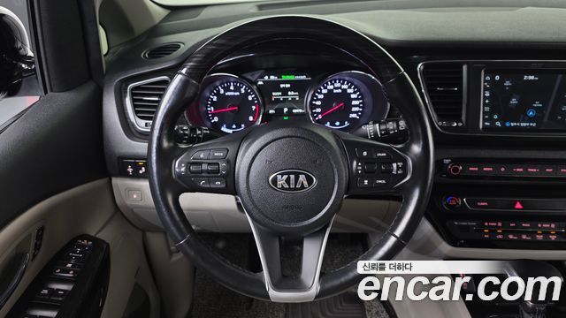 Kia Carnival Gasoline 9-Seater Noblesse Special 2019 — фото 13