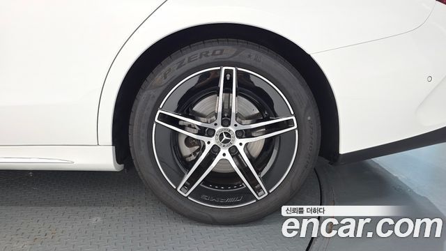 Mercedes-Benz E-Class (W214) E300 4MATIC AMG Line 2026 — фото 21