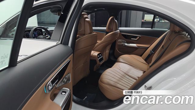 Mercedes-Benz E-Class (W214) E300 4MATIC AMG Line 2026 — фото 26