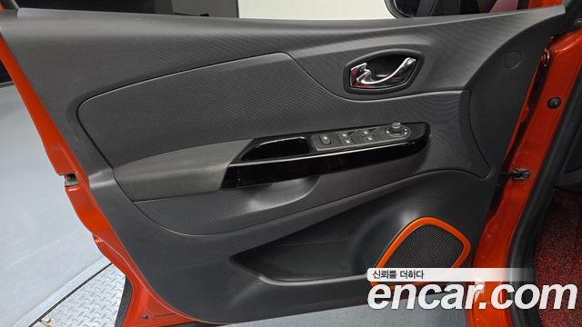 Renault Korea QM3 RE 2015 — фото 24