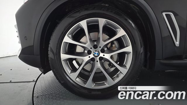 BMW X5 (G05) xDrive 30d xLine 2019 — фото 5