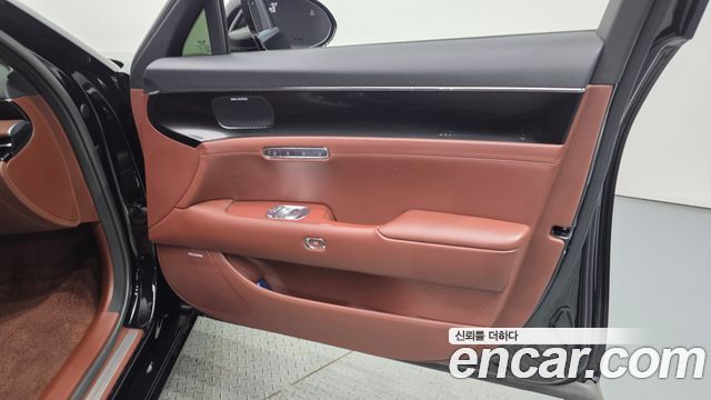 Genesis G90 (RS4) Gasoline 3.5 Turbo AWD 2022 — фото 30