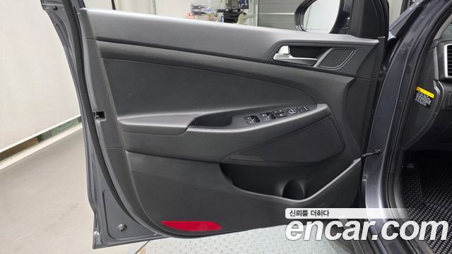 Hyundai Tucson Diesel 2.0 2WD Modern 2020 — фото 24