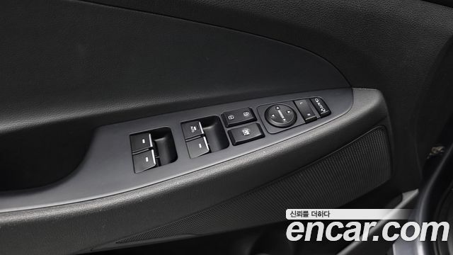 Hyundai Tucson Diesel 2.0 2WD Modern 2020 — фото 32