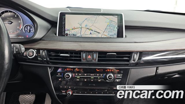 BMW X5 (F15) xDrive 30d 2015 — фото 18