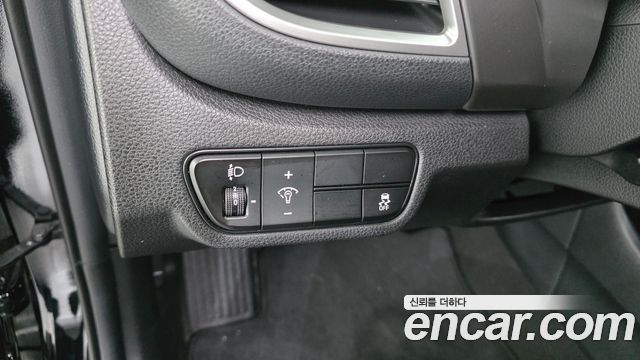 Kia Seltos Gasoline 2.0 2WD Prestige 2023 — фото 11
