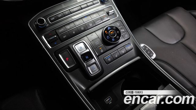 Hyundai Santa Fe Diesel 2.2 4WD Exclusive 2022 — фото 9