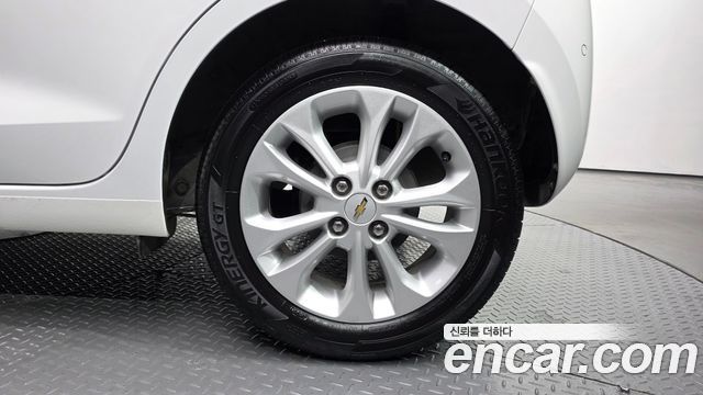 Chevrolet Spark Premier 2020 — фото 21