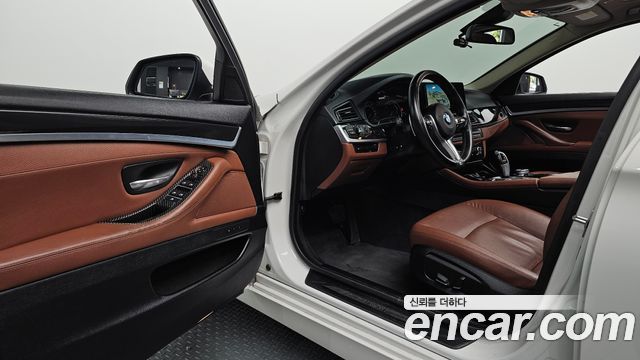 BMW 5 Series (F10) 520d 2014 — фото 10