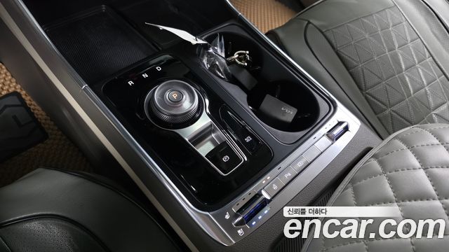 Kia Carnival (IV) HEV 9-Seater Hi-Limousine Signature 2025 — фото 9